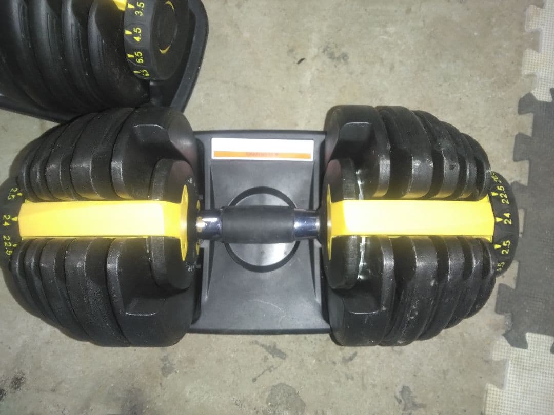 美品！MRG可変式ダンベル 24kg 2個セット引き取りで！！