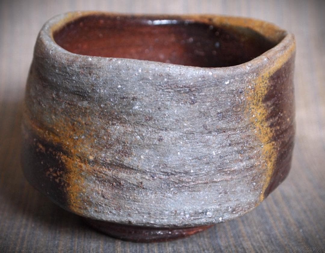 人気作家★多久守★備前【黒】茶碗★共箱・布・栞