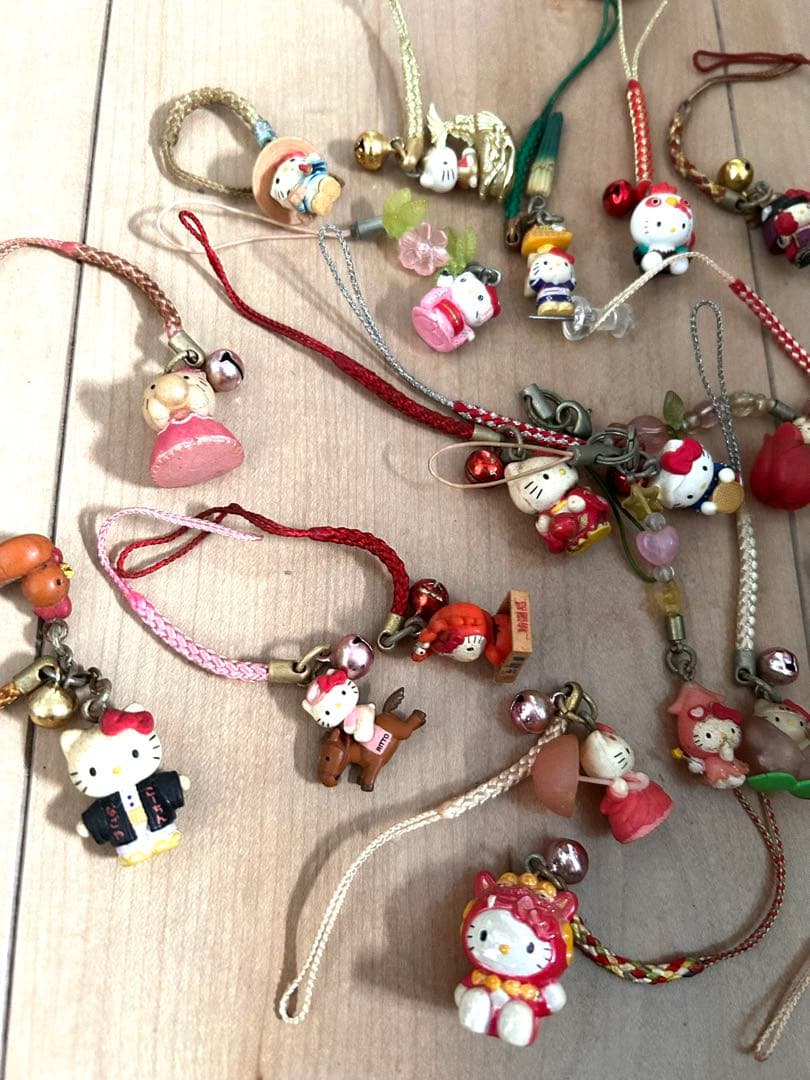【ご当地限定】キティちゃんストラップ　いろいろ 34点