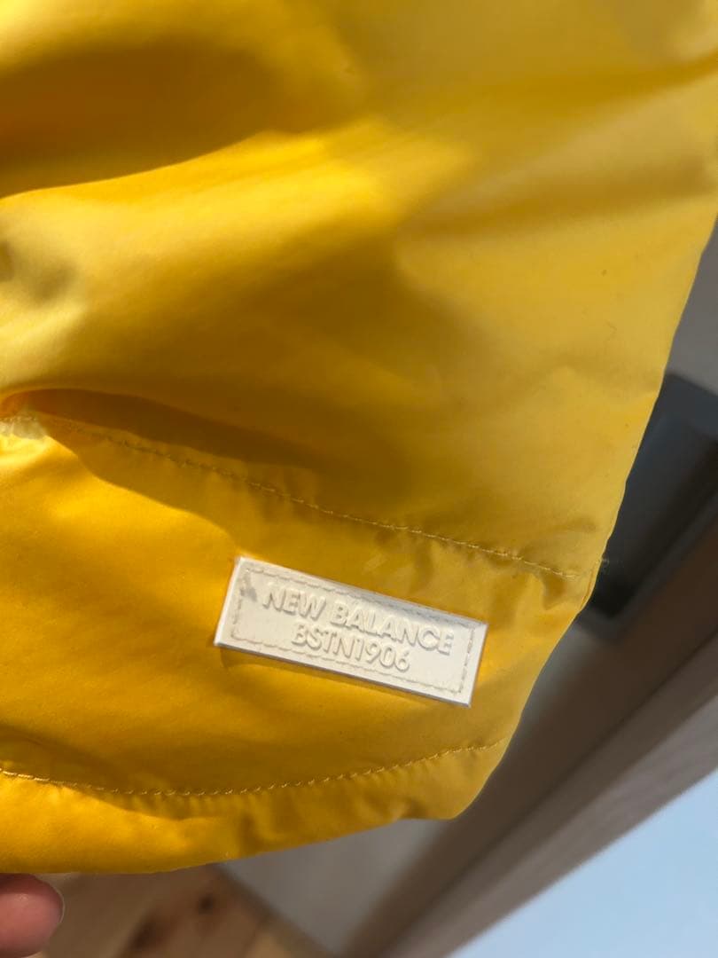 ニューバランス　イエロー フード付きダウンジャケット　スカートセット　サイズ2