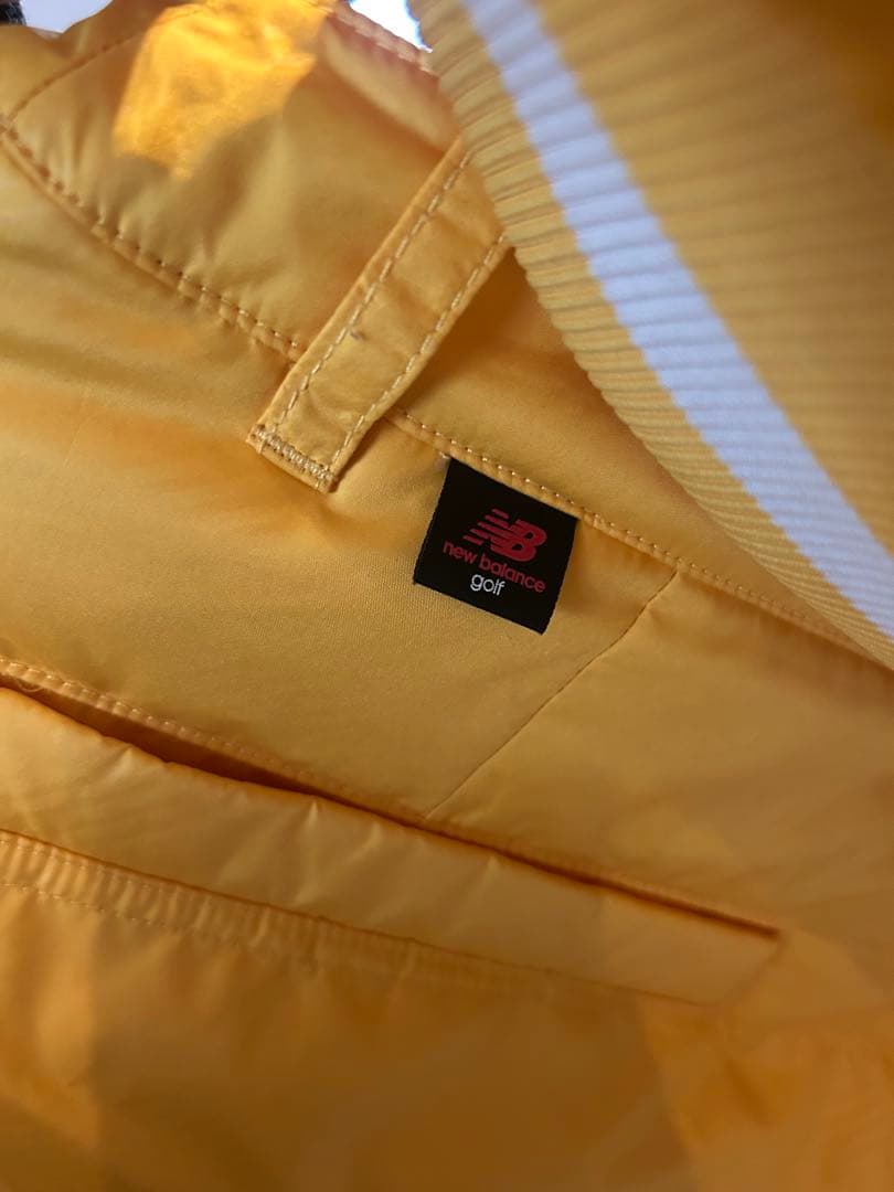 ニューバランス　イエロー フード付きダウンジャケット　スカートセット　サイズ2