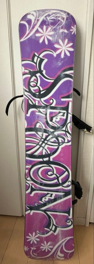 スノーボードレディース140cmビンディング付き