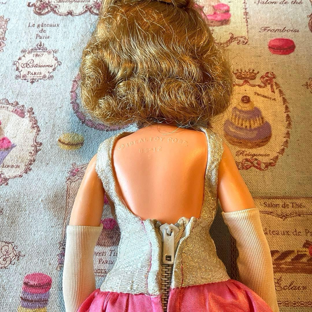 【レア】お団子ヘアのポーズンタミーちゃん(化粧箱&スタンド付き) ★ヴィンテージ