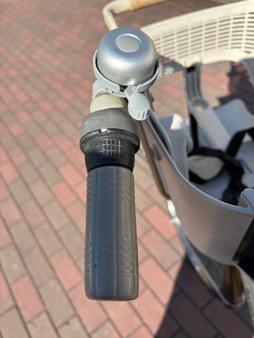 前後子供載せ3人乗りママチャリ(24〜26㌅)配達出来ます。お引き取りも可能です