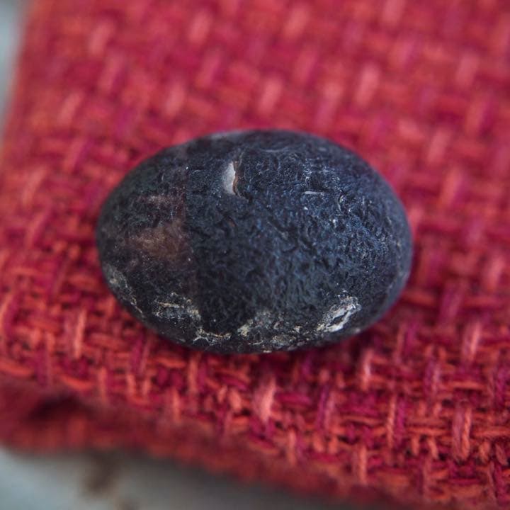 チンターマニストーン ７ｇ サフォーダイト 隕石ガラス