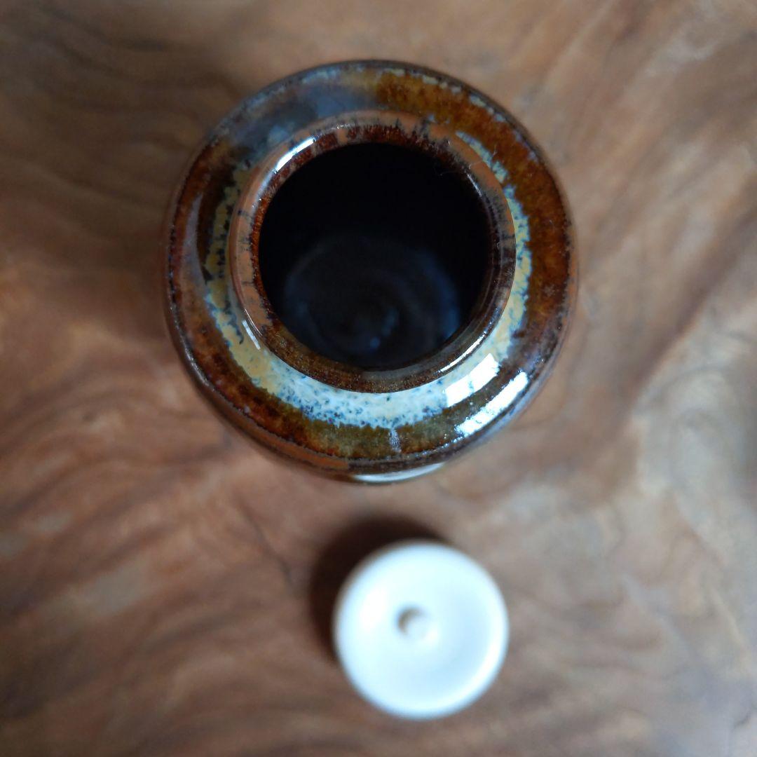 茶入　肩衝茶入　高取焼　高取喜恵　作　仕履付　有栖川紋　大火登金襴　【匿名配送】