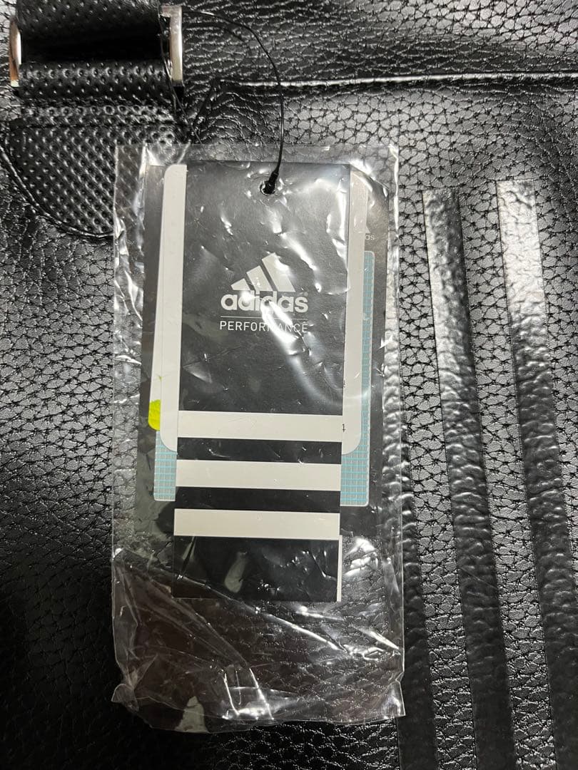 年明けお値下げ　adidas ビックバッグ ブラック Z51320