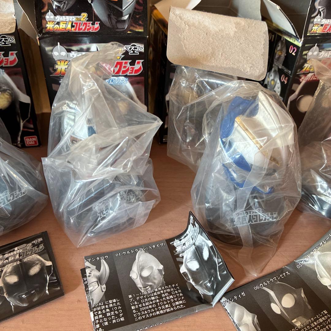 ウルトラマン　光の巨人コレクション　vol.1と2マスコレ　8個　ひとつ箱なし