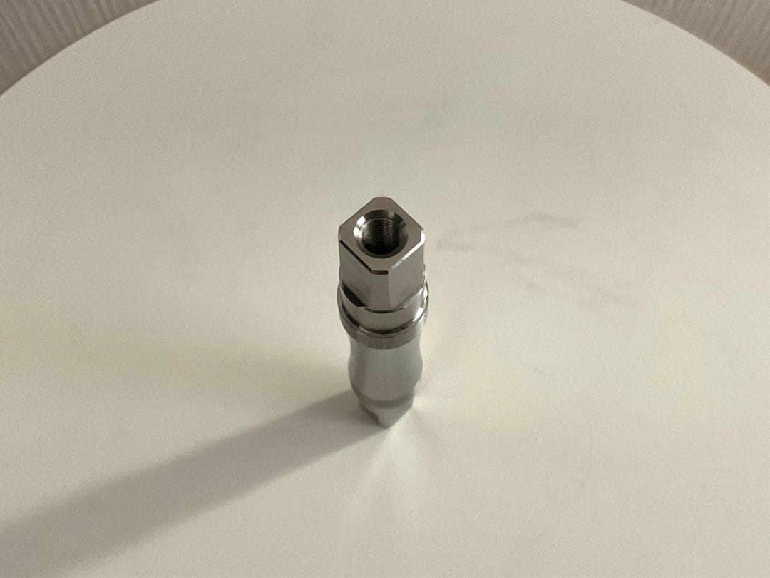 【新品】チタンWhite IndustriesスクエアテーパーBB 113×73