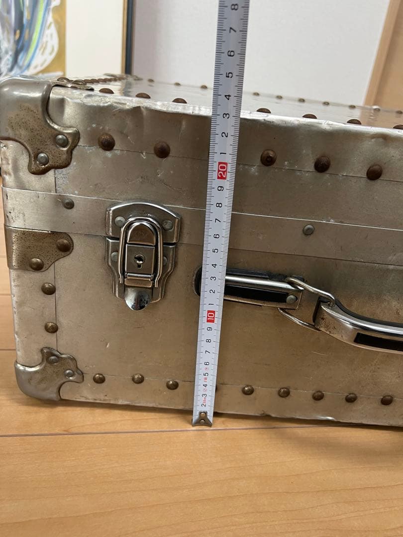 アルミアタッシュケース（1970年代頃使用されていた）