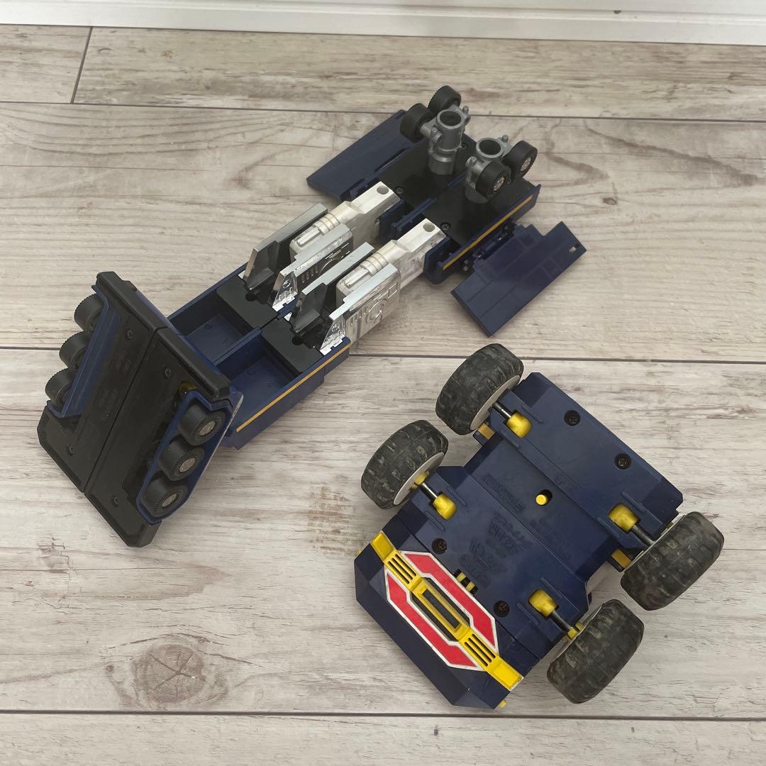 DX超合金ダイナマン ダイナモービル　ダイナキャリー