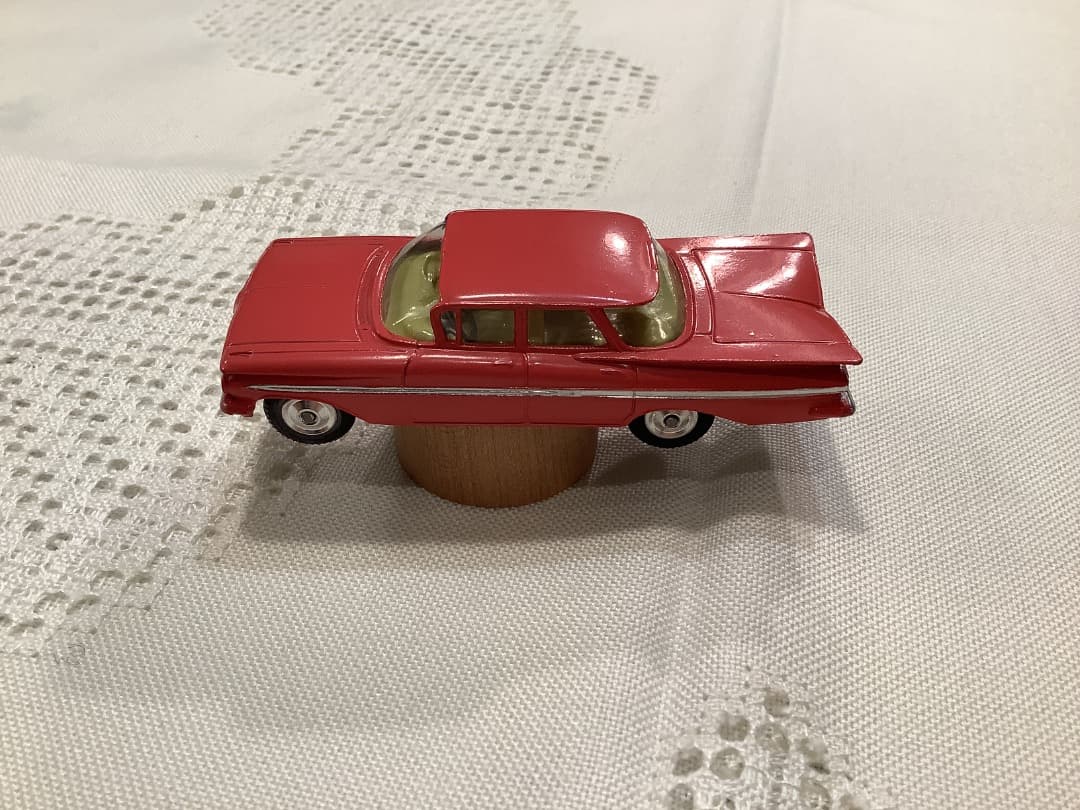美品レア　CORGI TOYS CHEVROLET IMPALA ミニカー
