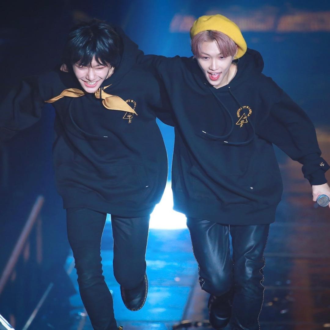 STRAY KIDS スキズ 2019 ソウルコン限定 パーカー UNLOCK