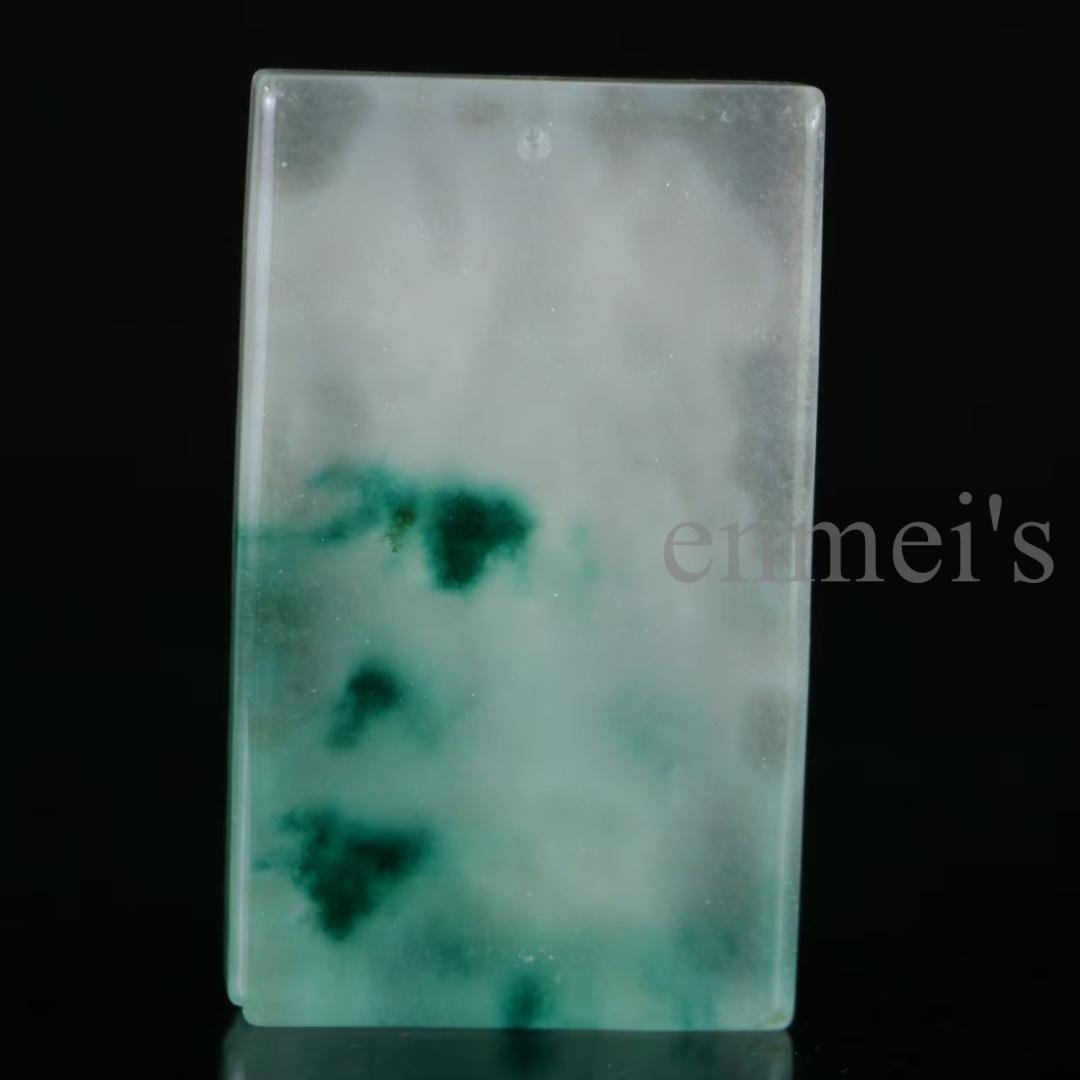 翡翠 高氷種 山水牌 精工神仏彫刻 長方形 明緑白透明石 水頭良好 手彫 贈答用