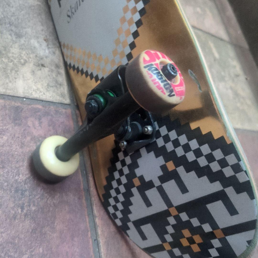 GRIZZLY スケートボード