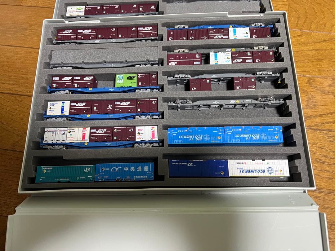 コキ104/106/107 20両+コンテナ(コンテナおまけ)