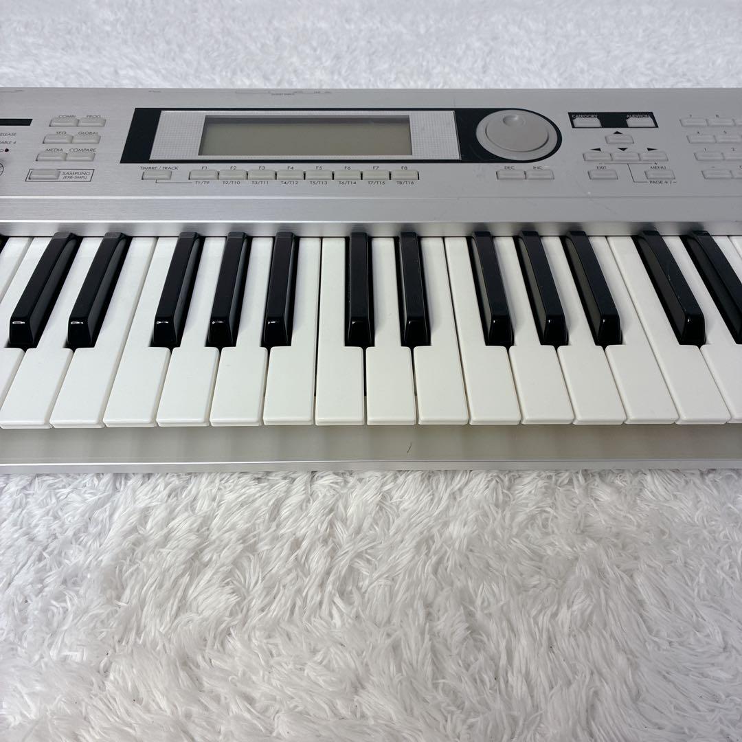 【美品】KORG TRITON Le76 シンセサイザー 76鍵 音楽