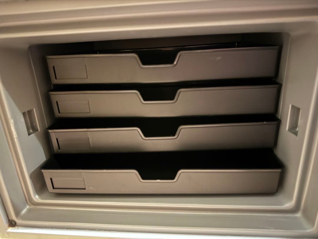 キング工業 耐火金庫 保管庫 ダイヤル 鍵 トレイ4段