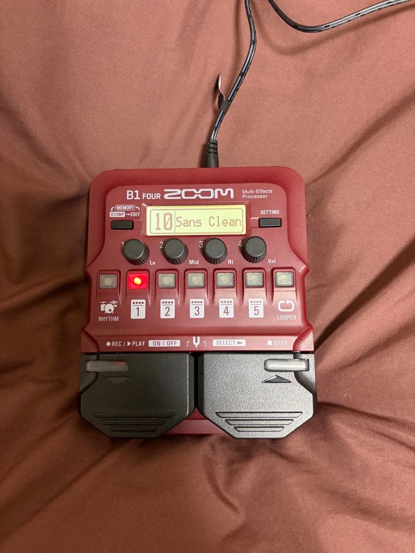 ベース ZOOM B1 FOUR