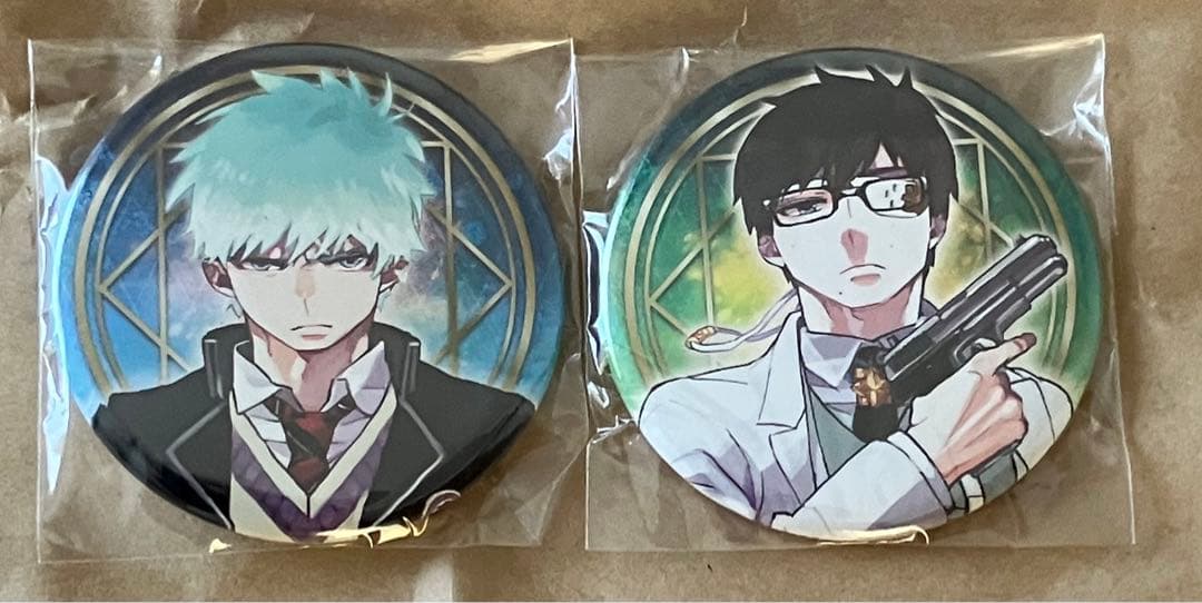 青の祓魔師 奥村兄弟セット　缶バッジ