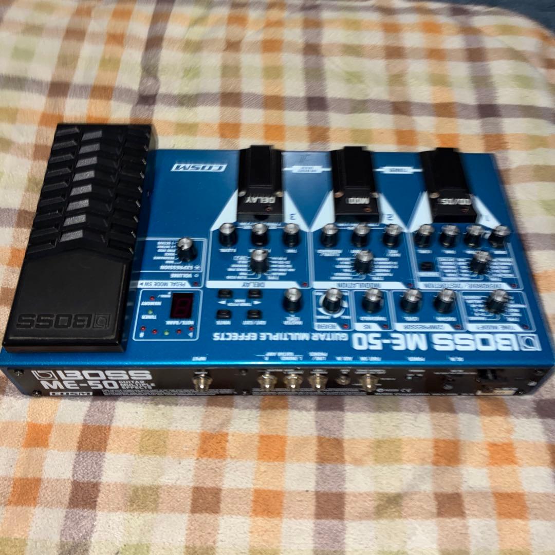 完動品　BOSS ME-50 マルチエフェクター
