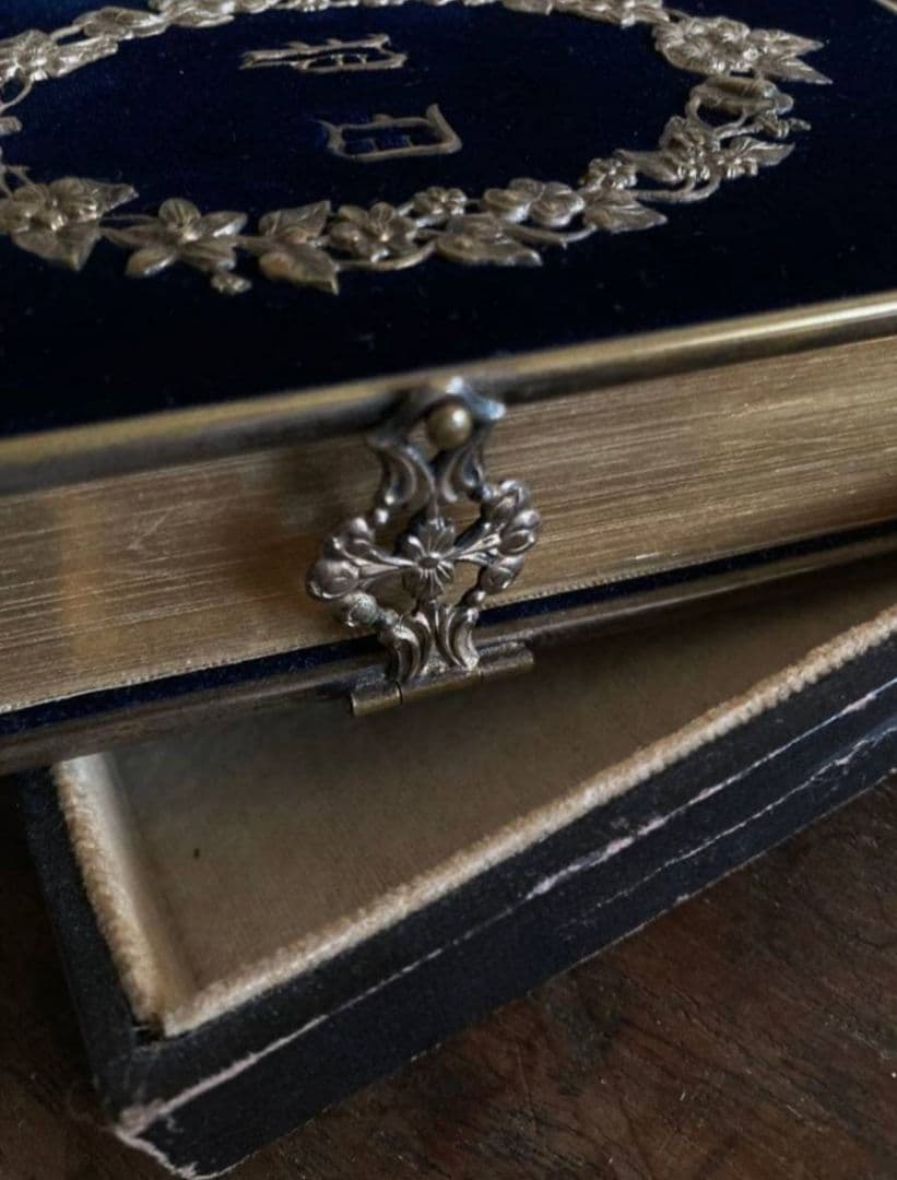 フランス アンティーク モノグラム 聖書 祈祷書 装飾 古書 ヴィンテージ 希少