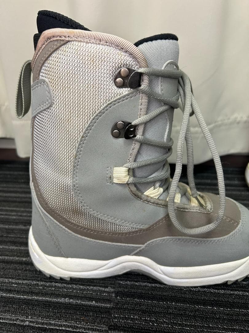 スノーボードブーツ グレー focus limited