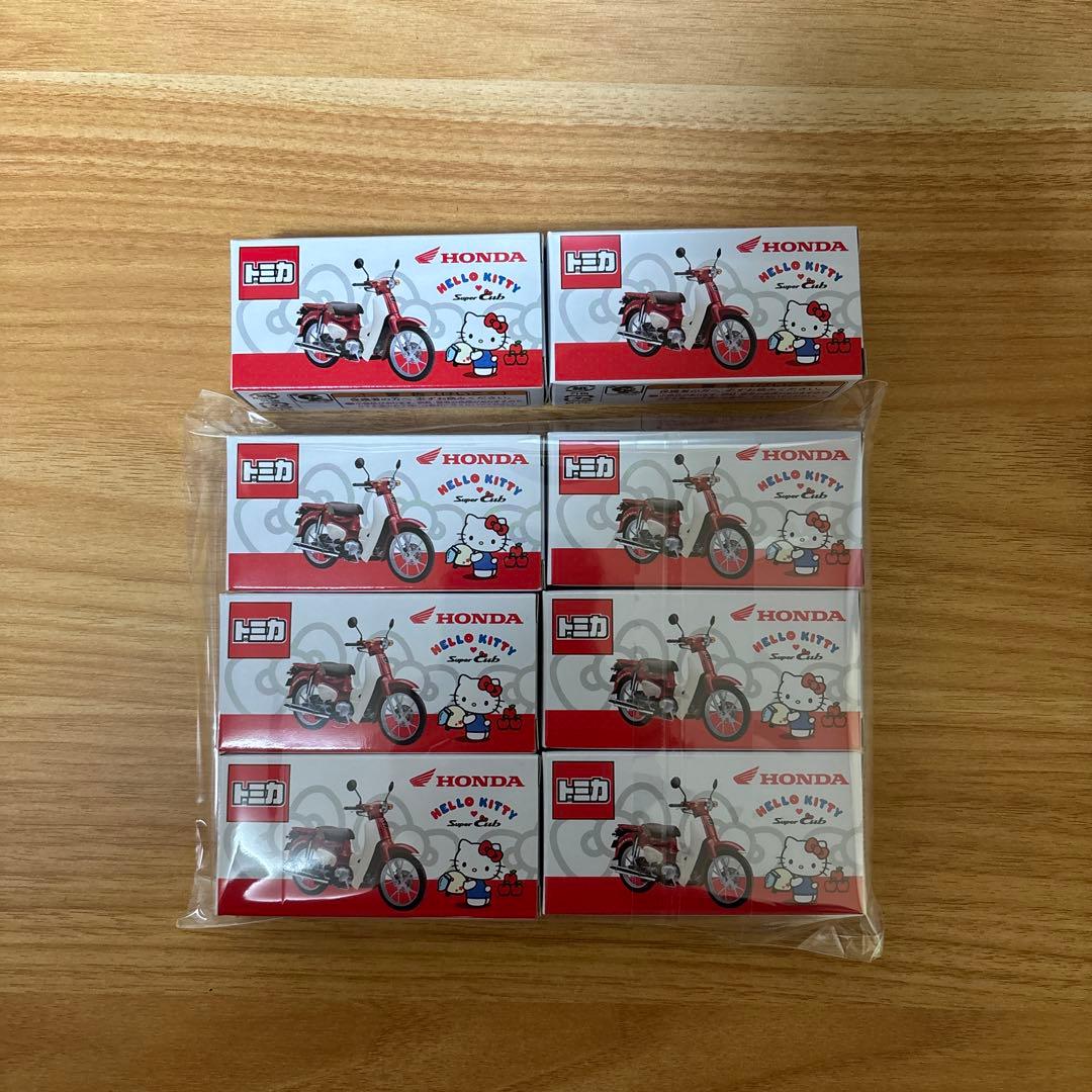 Honda Hello Kitty ミニカー 8個入り