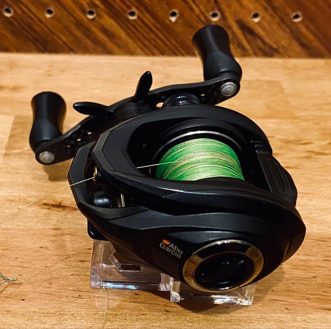 ★DAD★アブガルシア ロキサーニBF8右巻き ベイトリール