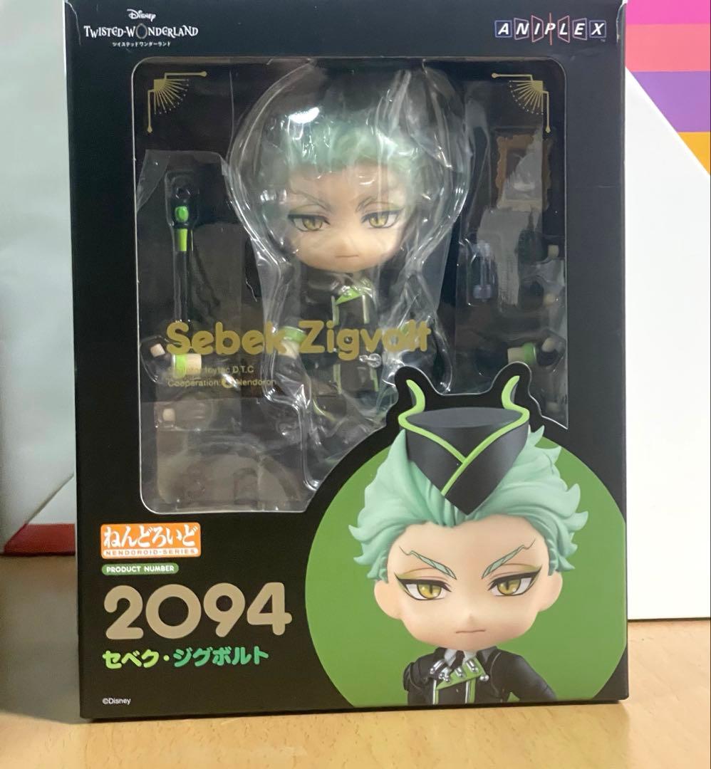 ツイステ　ねんどろいど　セベク シルバーフィギュア　特典缶バッジ付き