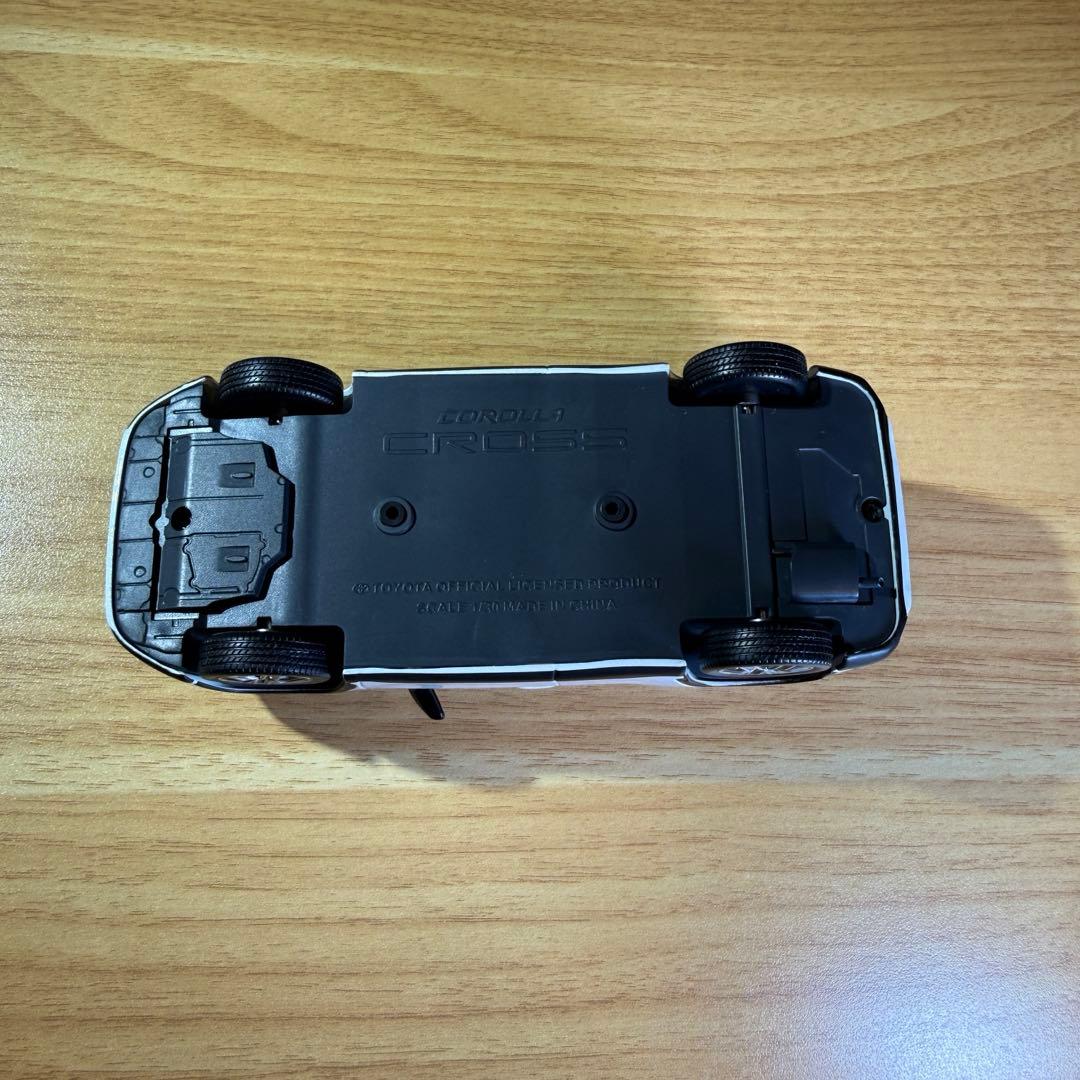 【非売品】トヨタ カローラクロス 後期 カラーサンプルミニカー 未使用