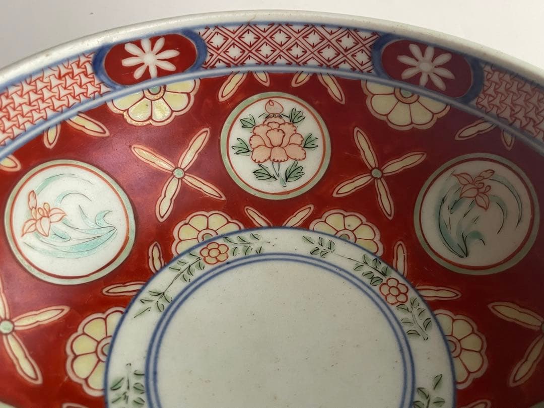 骨董　アンティーク　古伊万里　型物古伊万里　赤絵　色絵　窓絵　花文様　鉢　菓子鉢