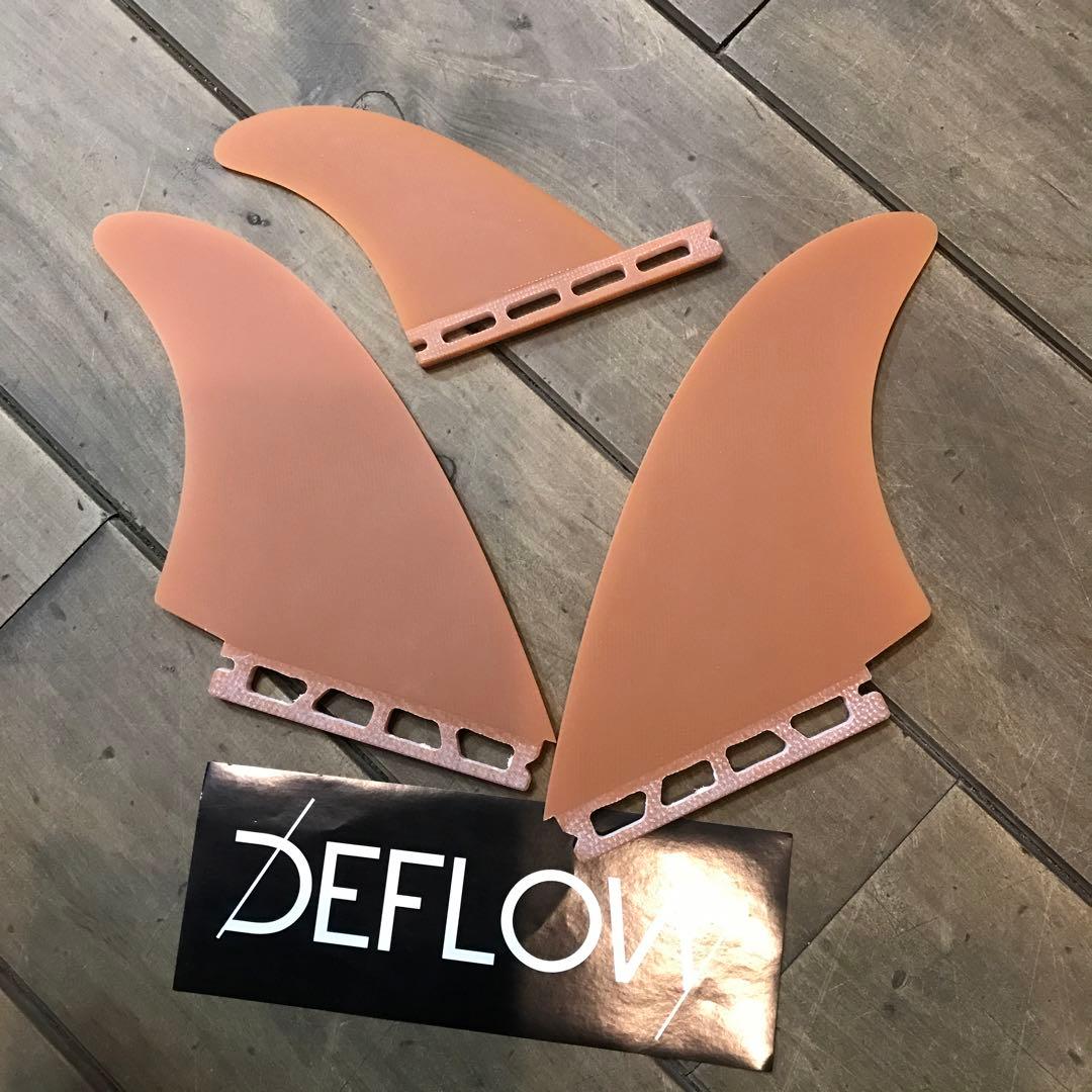 DEFLOVY サーフボードフィン 3枚セット
