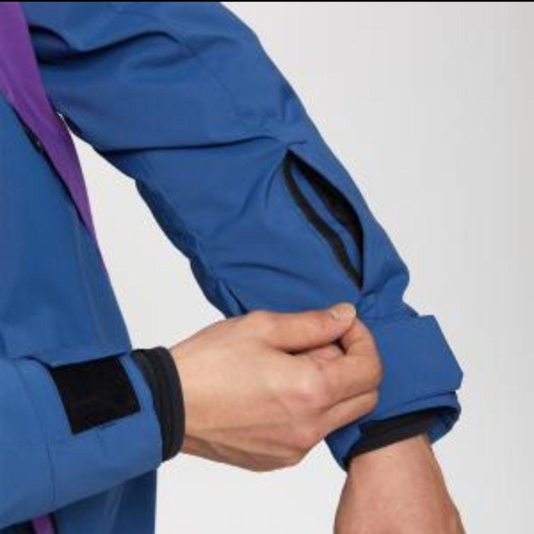 新品　GOLDWIN ゴールドウイン スキーウェア ジャケット メンズ