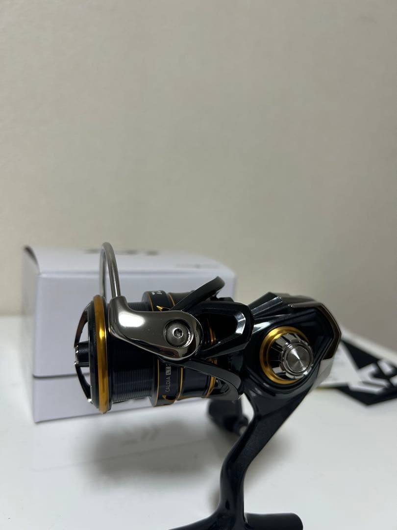 【新品•未使用】ダイワ　21カルディア　LT2500S-XH