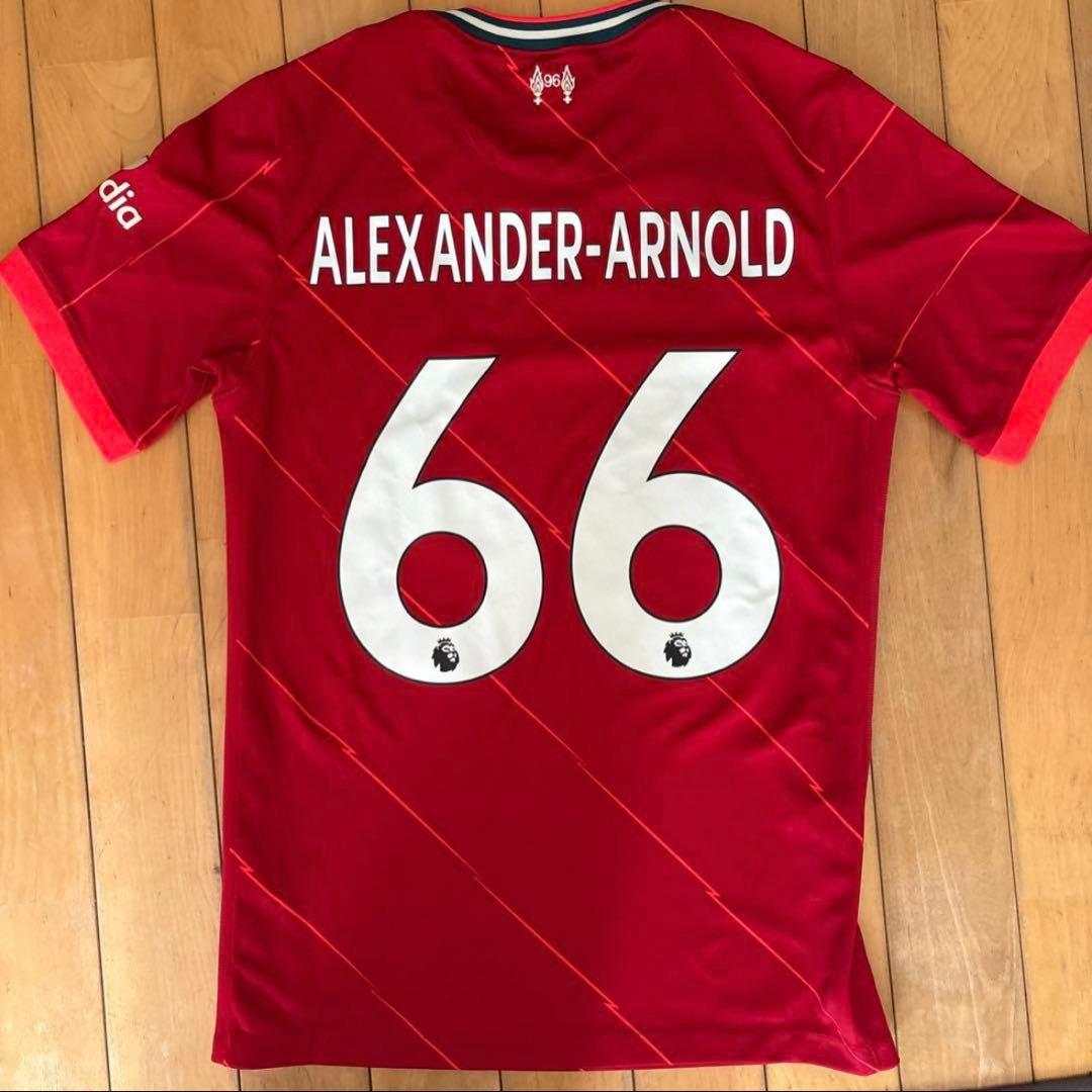 アーノルド　ユニフォーム