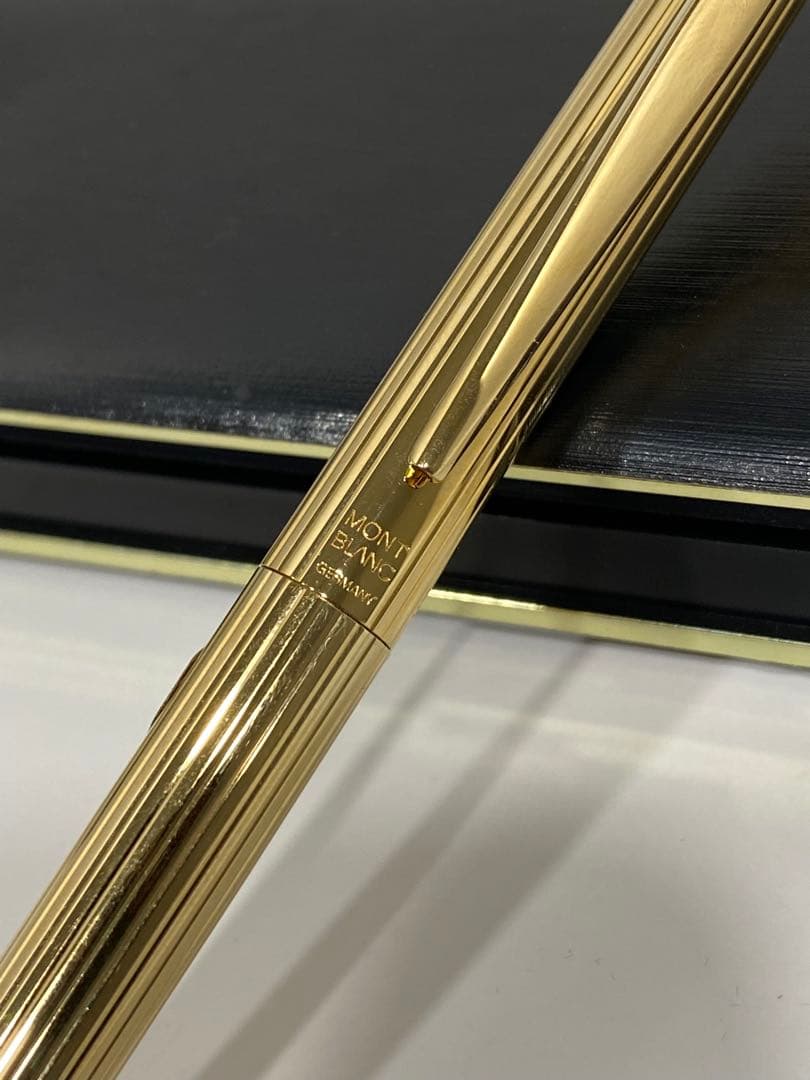 MONTBLANC noblessé 万年筆　未使用