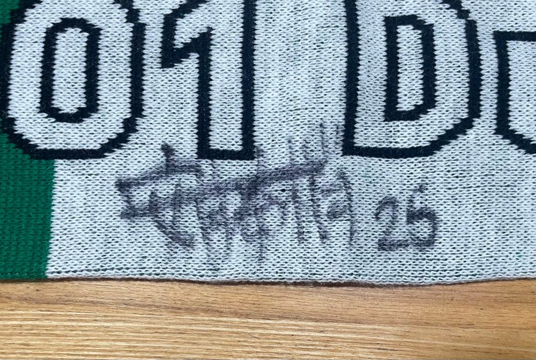 FCR2001 デュースブルク 安藤梢選手 サイン入りマフラー＆カード