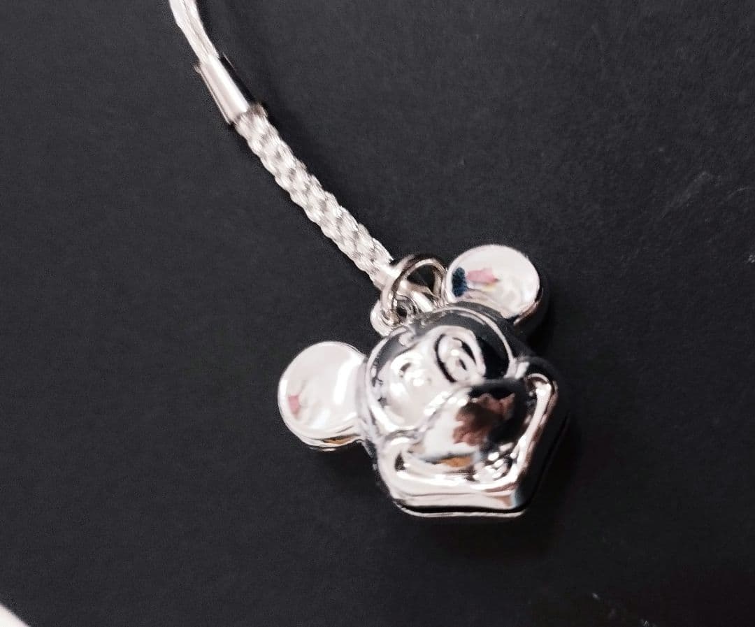 ディズニー　ミッキーマウス鈴根付　ストラップ　キーホルダー