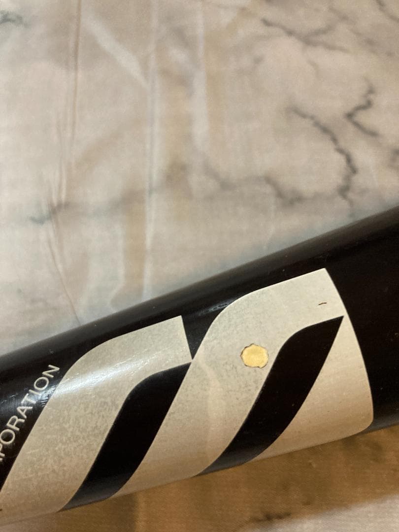 コミッショナーマーク入り 木製バット