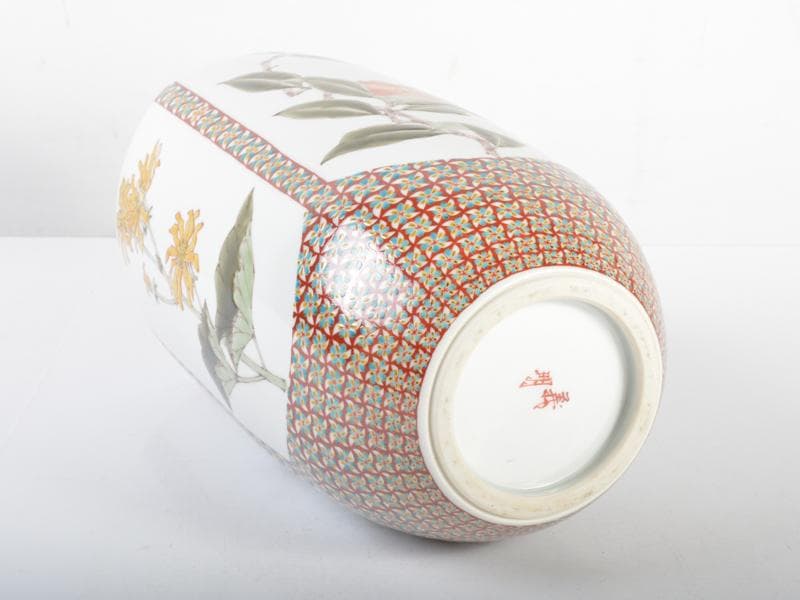 九谷焼　山田義明作　色絵　花図　花瓶　共箱　G R4611C