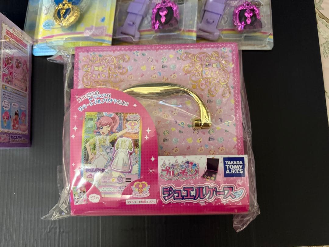 プリチャンジュエルパクト未開封4種、プリたま3種、おまけグッズ多数