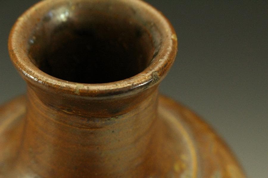 古瀬戸 櫛目 鉄釉 瓶 φ35.3cm 花沓 印(A318)