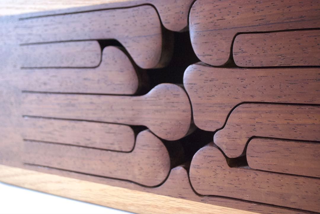 カリフォルニア製 スリットドラム 作家サイン入り たたいてるだけで気持ちいい。