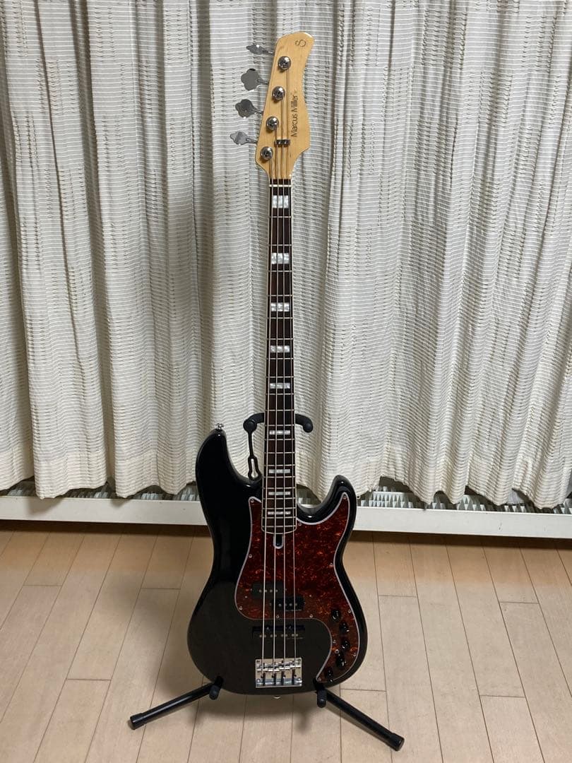 ベース Sire P7 Alder Marcus Miller Bass
