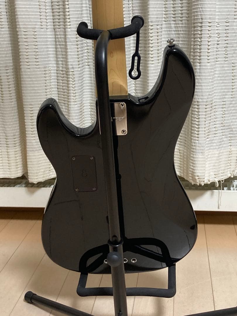 ベース Sire P7 Alder Marcus Miller Bass