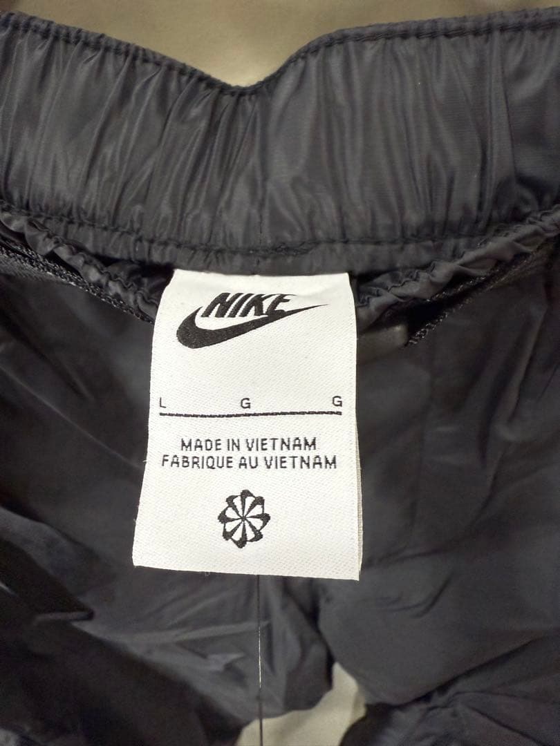 【新品】 リバプールFC NIKE テック パンツ エアーマックス