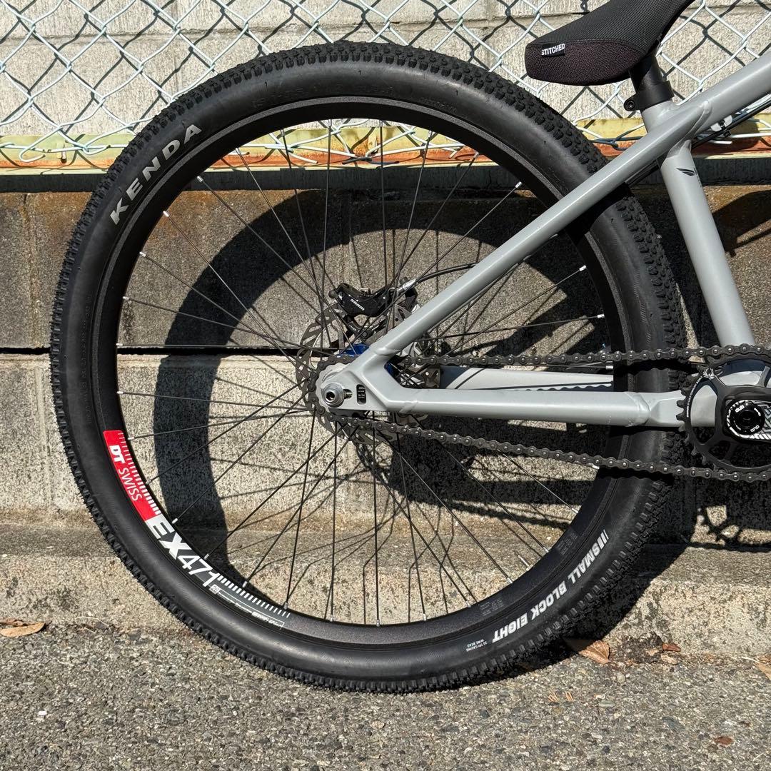 CANYON Stitched360Pro ダートジャンプ ChrisKing