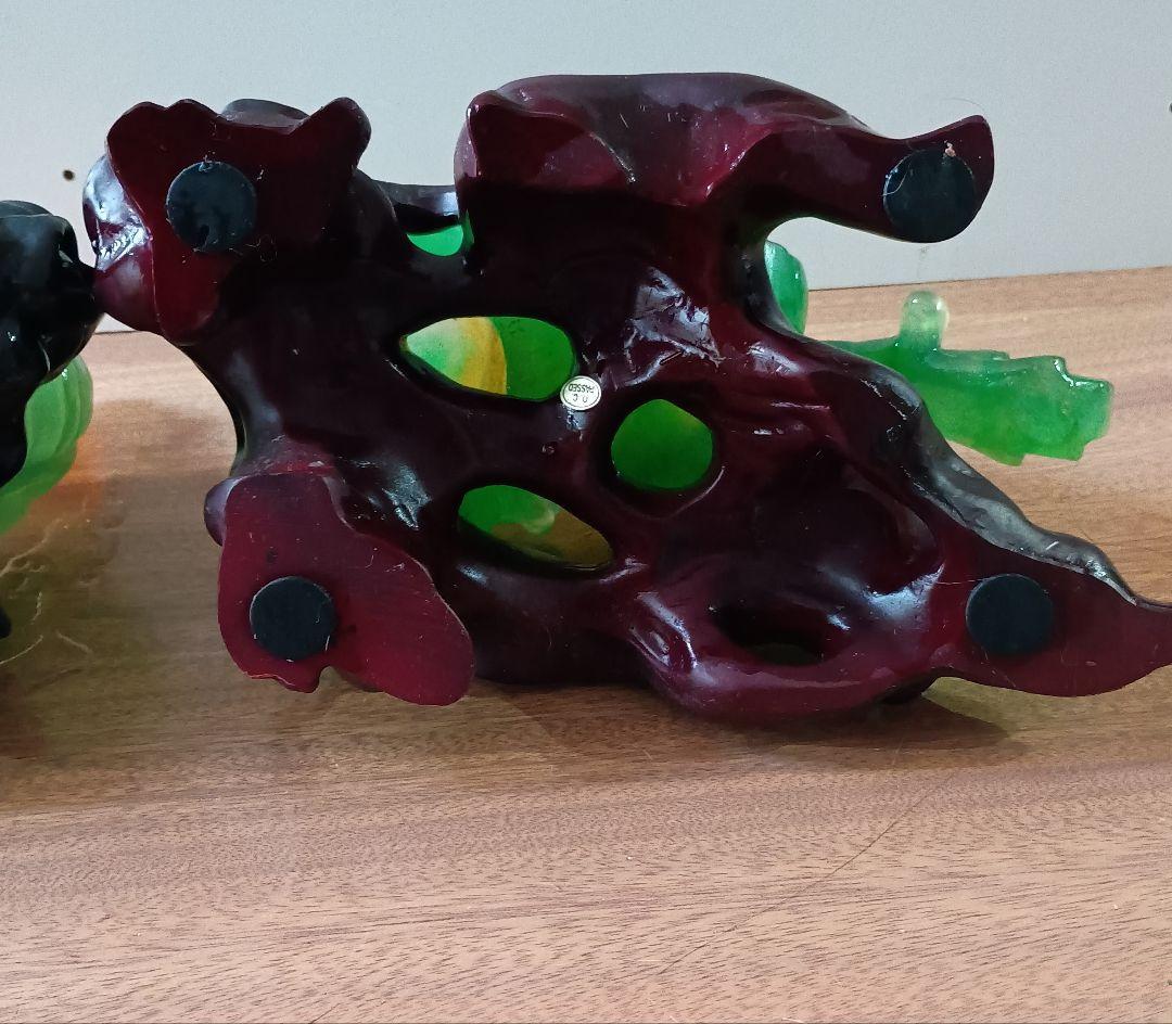 翡翠？ 獅子の置物　縁起物