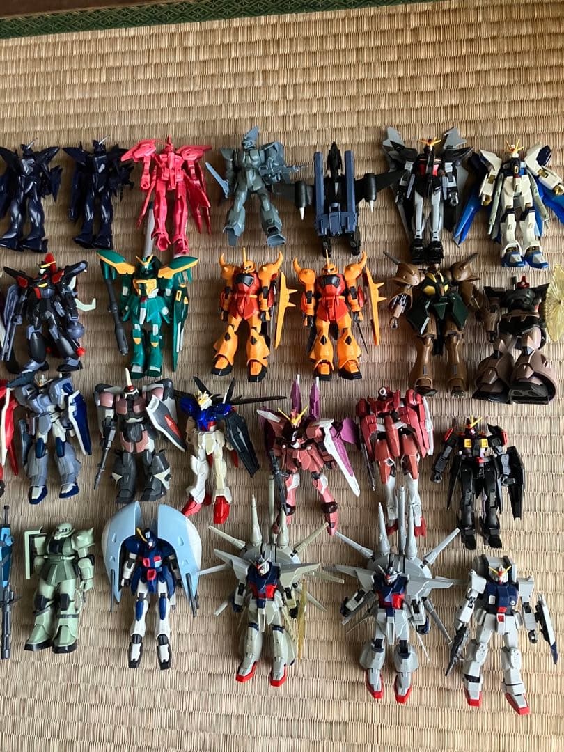 ガンプラ　まとめ売り　ジャンク品　ガンダム　45体